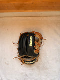 Wilson A2000 1786 (Black) 11.5”